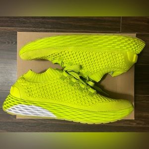 NOBULL Neon Yellow knit runner
